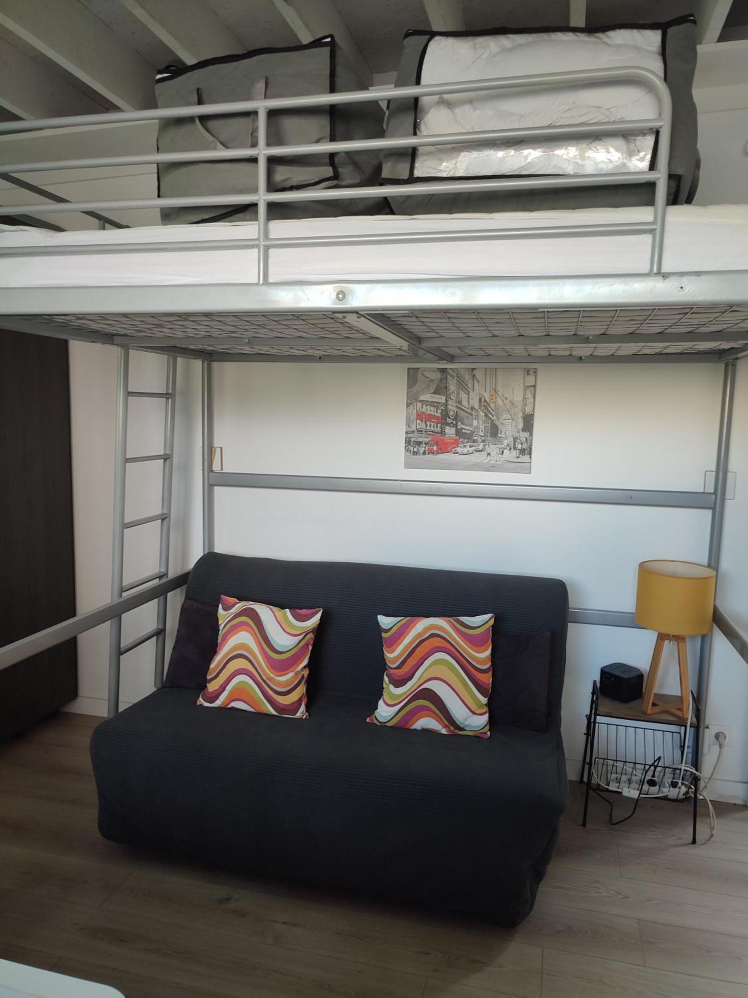 Studio Meuble 1 Piece Entierement Equipe Sans Cloisons Separatives Chavagnes-en-Paillers Ngoại thất bức ảnh