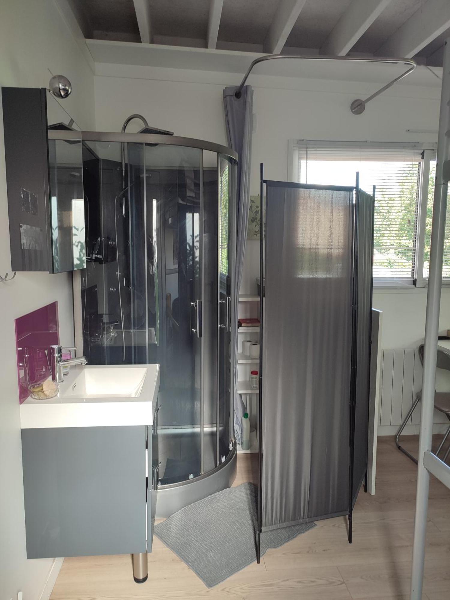 Studio Meuble 1 Piece Entierement Equipe Sans Cloisons Separatives Chavagnes-en-Paillers Ngoại thất bức ảnh